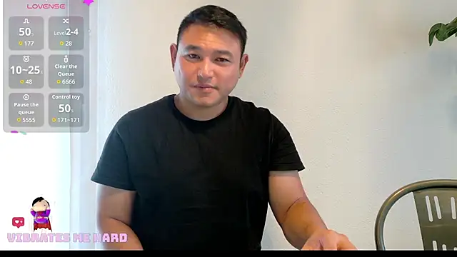 Snapshot of AsianBoy_WhiteDaddy chatting on 09-25-25, 06:30 AsianBoy WhiteDaddy online show from 09-25-25, 06:30