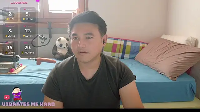 Snapshot of AsianBoy_WhiteDaddy chatting on 09-20-25, 01:49 AsianBoy WhiteDaddy online show from 09-20-25, 01:49
