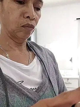 Merybeks online show from 10-16-25, 10:34