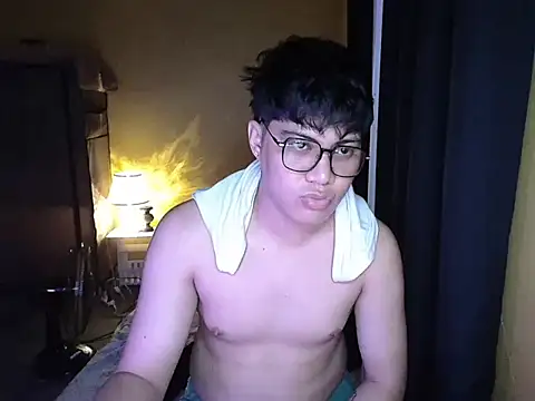 Lowel Smith online show from 09-21-25, 02:44