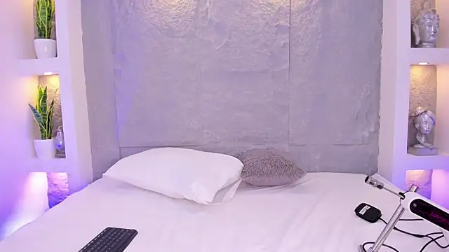LovelyEyesx online show from 04-30-26, 05:09