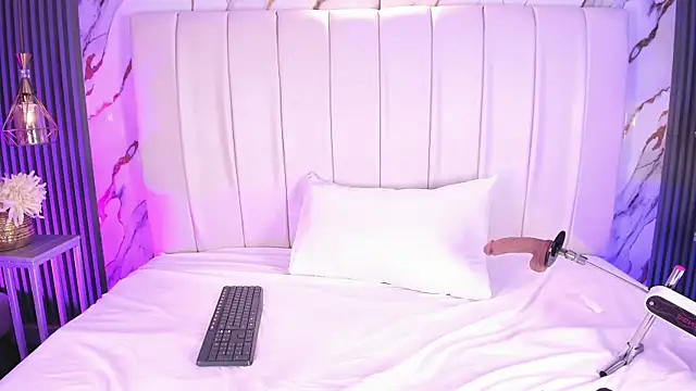 LovelyEyesx online show from 07-25-26, 08:15