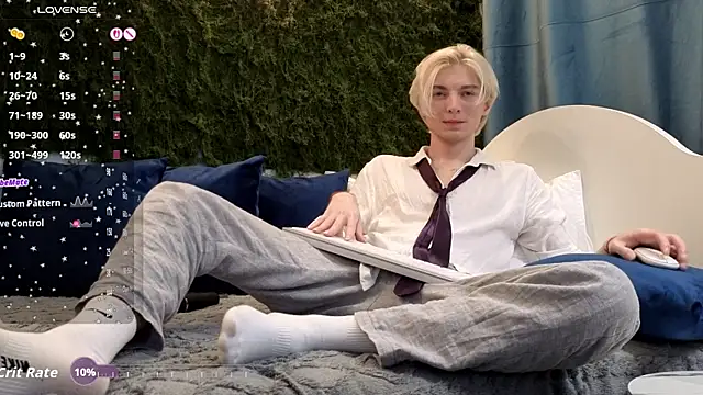 fiachand online show from 11-23-25, 08:19