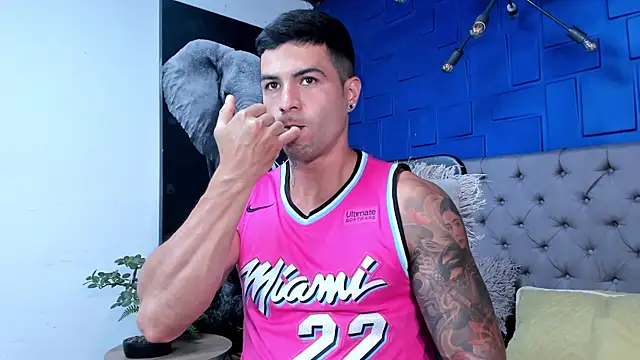 andres-clark92 online show from 10-25-25, 06:08