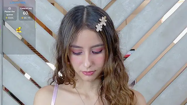 Sarah-Grace online show from 03-25-26, 01:06