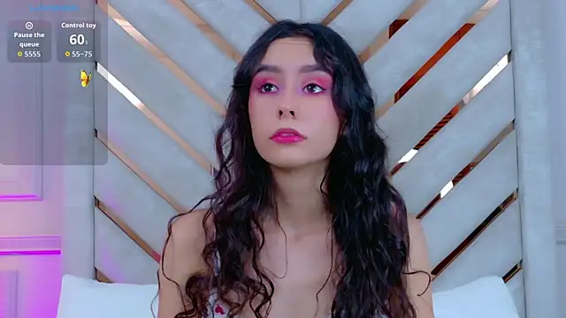 Sarah-Grace online show from 11-19-25, 02:00