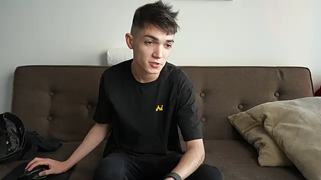 MattyandAiden online show from 01-18-26, 04:54