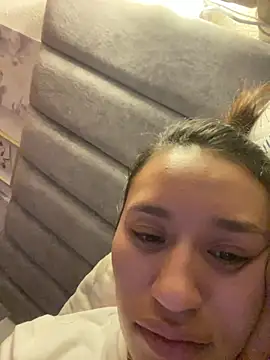 juliana-mancini online show from 03-24-26, 12:32