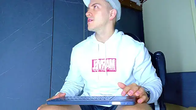 ALANNFERRER online show from 03-28-26, 10:16