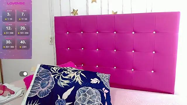 sara arias00 online show from 01-06-26, 01:37