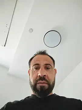 Snapshot of mykelem chatting on 05-16-26, 02:05 mykelem online show from 05-16-26, 02:05
