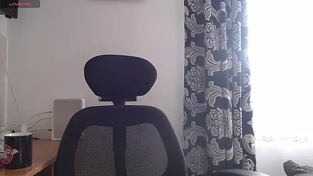 RosieHayes online show from 11-17-25, 10:19