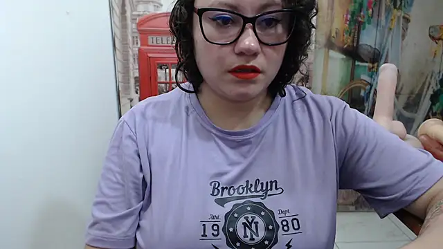 greeneyes nurse online show from 10-28-25, 06:18