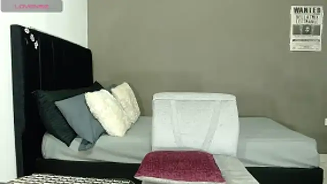 Matteo12  online show from 03-22-26, 04:27