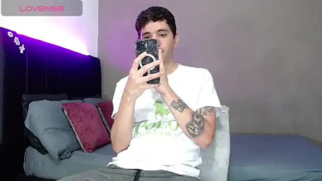 Matteo12  online show from 02-21-26, 03:19