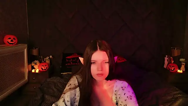 Gaby Essen online show from 10-31-25, 08:27