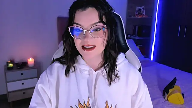 OphelianaRose33 online show from 10-03-25, 10:55