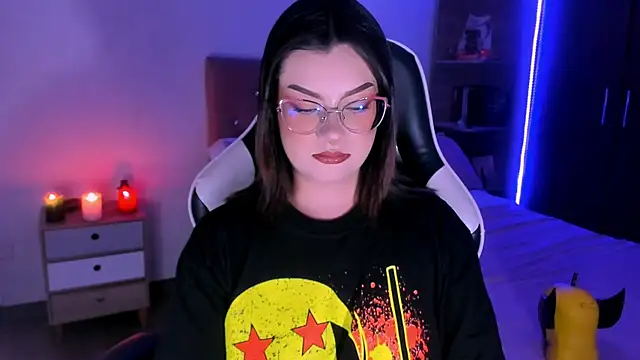 OphelianaRose33 online show from 12-02-25, 12:33