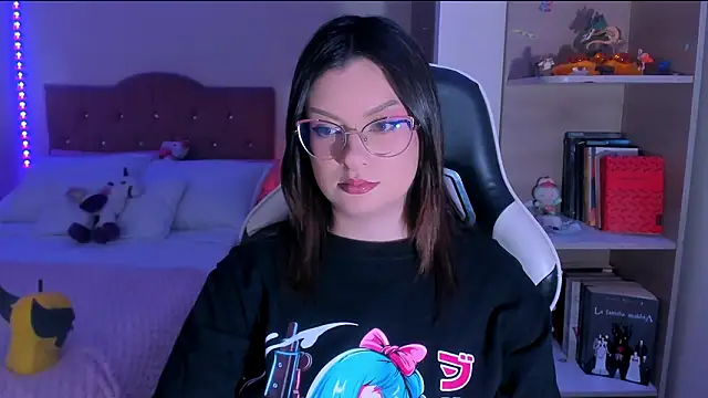 OphelianaRose33 online show from 02-13-26, 10:43