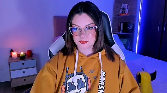 OphelianaRose33 online show from 11-16-25, 09:41