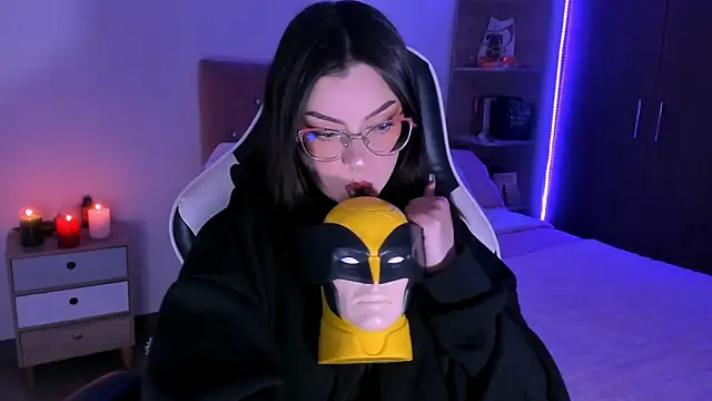 OphelianaRose33 online show from 11-28-25, 11:05