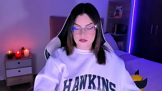 OphelianaRose33 online show from 11-29-25, 10:10