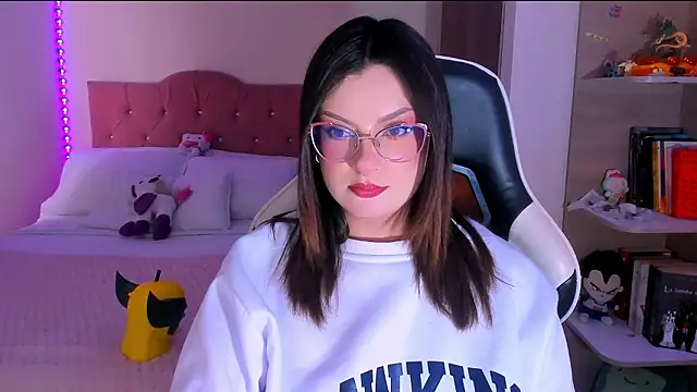 OphelianaRose33 online show from 02-17-26, 07:22