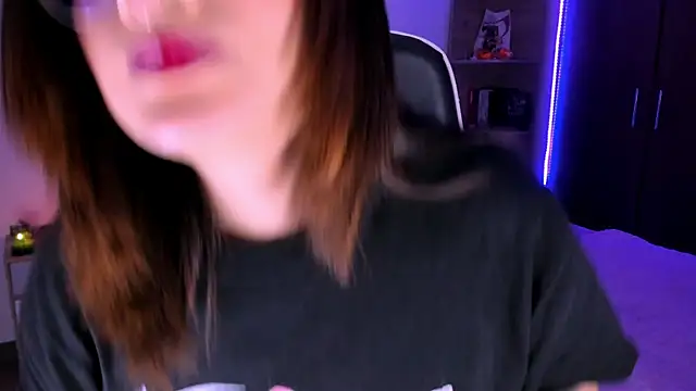 OphelianaRose33 online show from 11-01-25, 11:20