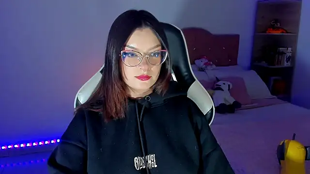 OphelianaRose33 online show from 04-09-26, 11:22