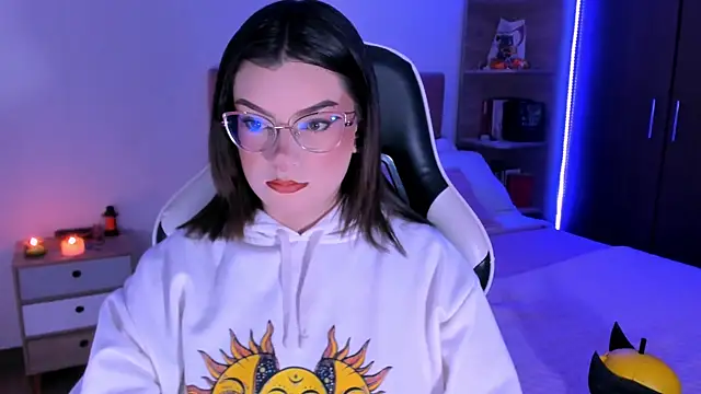 OphelianaRose33 online show from 11-03-25, 07:50