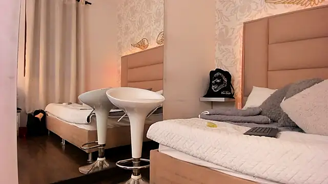 white leti online show from 09-30-25, 10:38