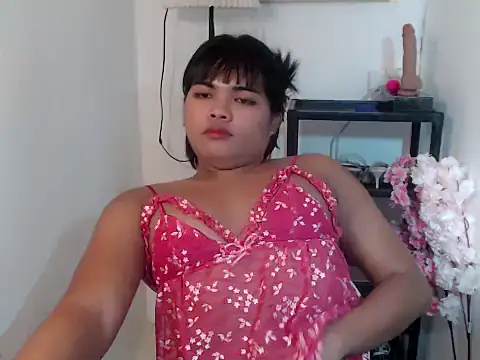 Snapshot of FROXXX21 chatting on 06-07-26, 05:23 FROXXX21 online show from 06-07-26, 05:23