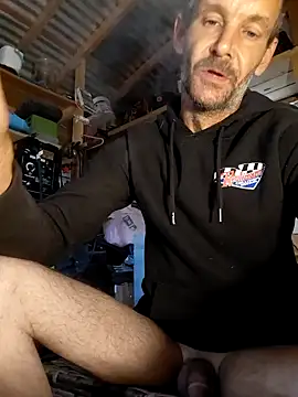 Hungwell1515 online show from 11-17-25, 02:21