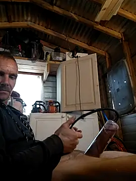 Hungwell1515 online show from 11-06-25, 04:22