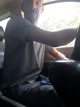 Hungwell1515 online show from 12-22-25, 06:52