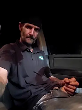 Hungwell1515 online show from 06-18-26, 01:15
