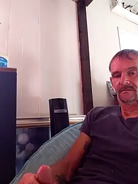 Hungwell1515 online show from 04-16-26, 01:23