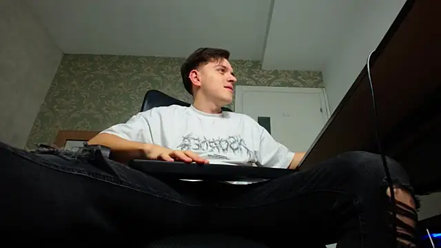 FelixStarkk online show from 10-21-25, 04:23