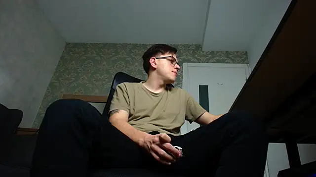 FelixStarkk online show from 10-24-25, 04:22