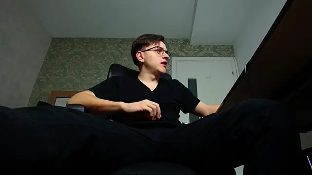 FelixStarkk online show from 10-23-25, 04:11