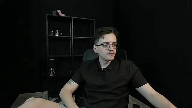 Snapshot of FelixStarkk chatting on 05-12-26, 05:26 FelixStarkk online show from 05-12-26, 05:26