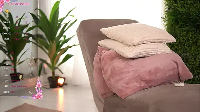 FreyaHeart online show from 11-12-25, 07:12