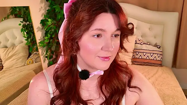 Snapshot of love_me__tonight_ chatting on 05-10-26, 02:04 love me tonight online show from 05-10-26, 02:04