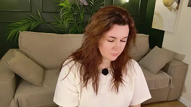 Snapshot of love_me__tonight_ chatting on 05-15-26, 01:36 love me tonight online show from 05-15-26, 01:36