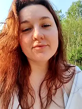 Snapshot of love_me__tonight_ chatting on 05-19-26, 04:47 love me tonight online show from 05-19-26, 04:47