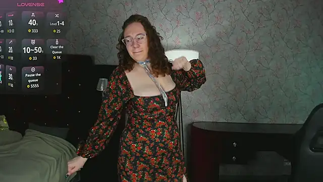 ellie coy  online show from 04-07-26, 01:24