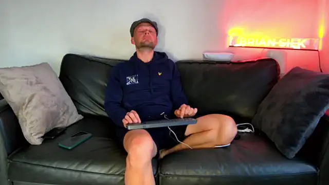 BRIANSILK77 online show from 04-19-26, 06:10