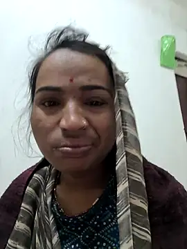 Snapshot of Hot_raaani chatting on 02-20-26, 12:51 Hot raaani online show from 02-20-26, 12:51