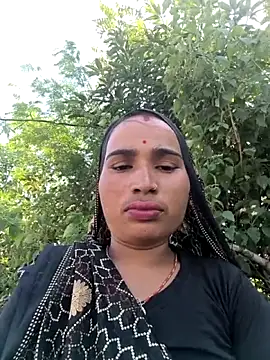 Hot raaani online show from 09-24-25, 08:54