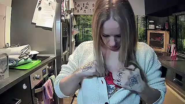 SexyMilf 37 online show from 11-17-25, 09:19